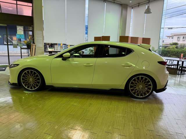 MAZDA3 FASTBACK