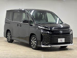 VOXY HYBRID
