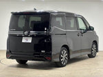 VOXY HYBRID