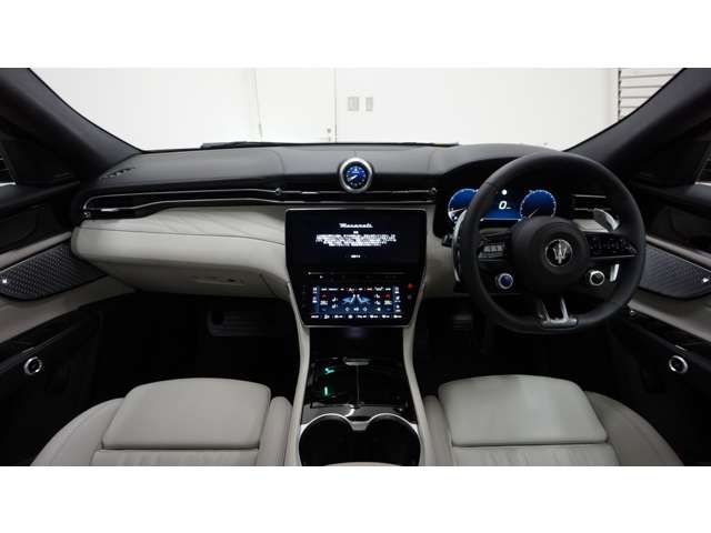 MASERATI Grecale