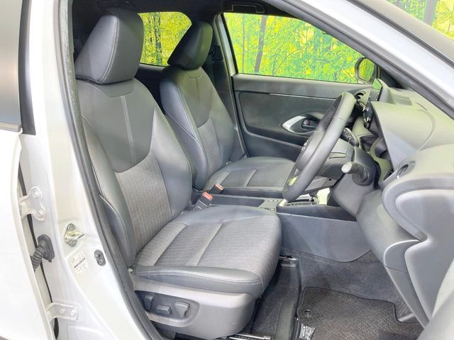 YARIS CROSS HYBRID
