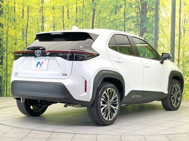 YARIS CROSS HYBRID
