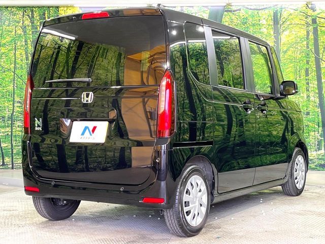 N BOX