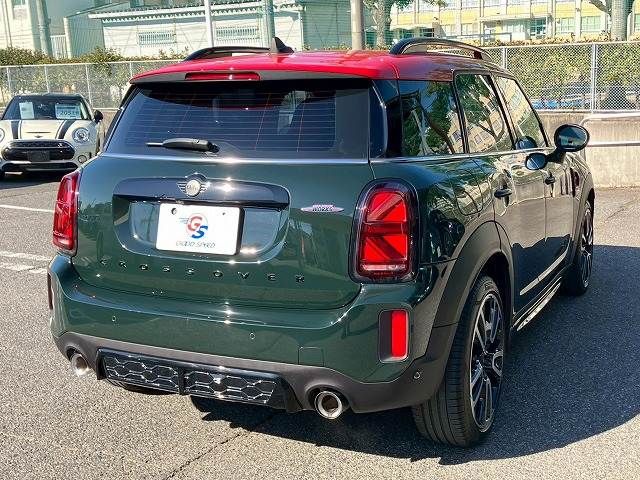 MINI CROSSOVER