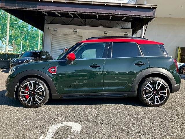 MINI CROSSOVER