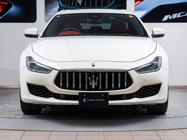 MASERATI GHIBLI Sedan