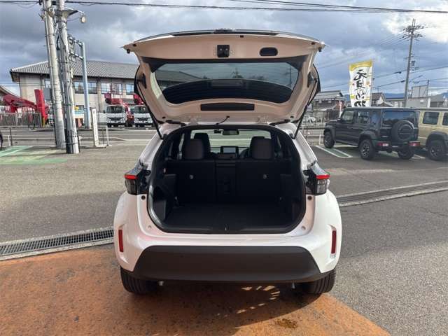 YARIS CROSS HYBRID