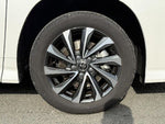 VOXY HYBRID 4WD