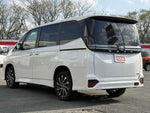 VOXY HYBRID 4WD