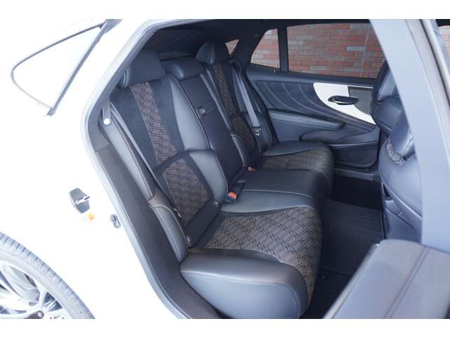 LEXUS LS500