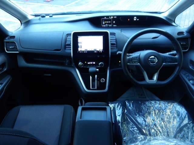 SERENA  S-HYBRID 4WD