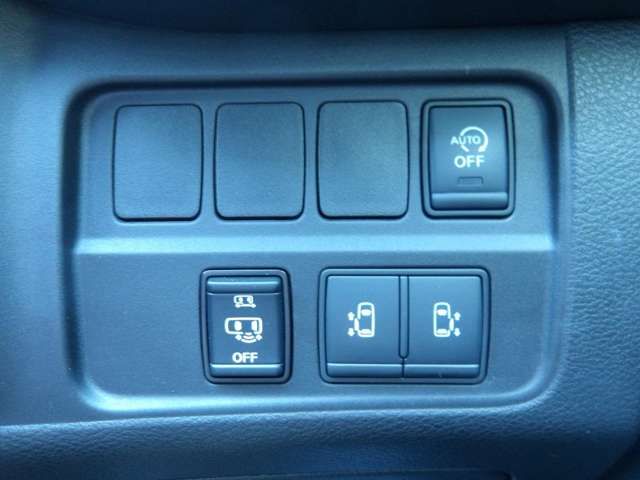 SERENA  S-HYBRID 4WD
