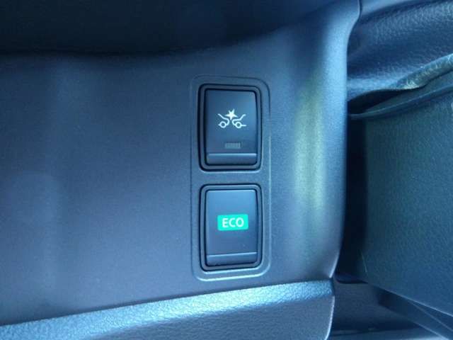 SERENA  S-HYBRID 4WD