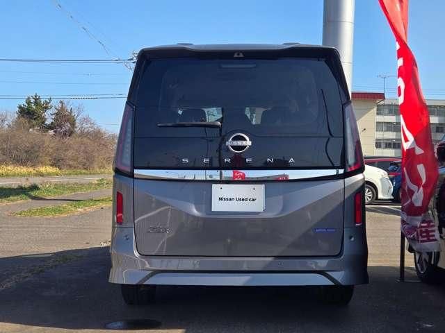 SERENA  WG 4WD