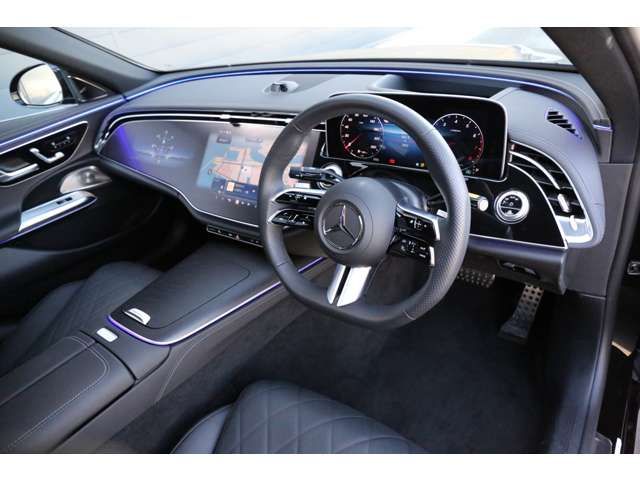 MERCEDES BENZ E-Class sedan