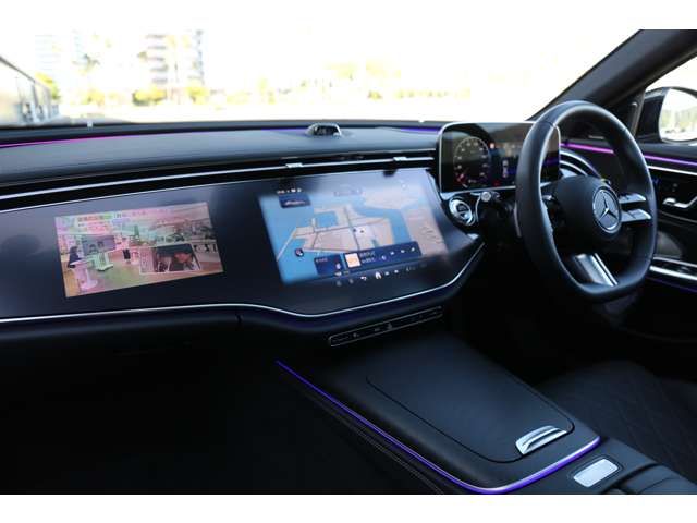 MERCEDES BENZ E-Class sedan