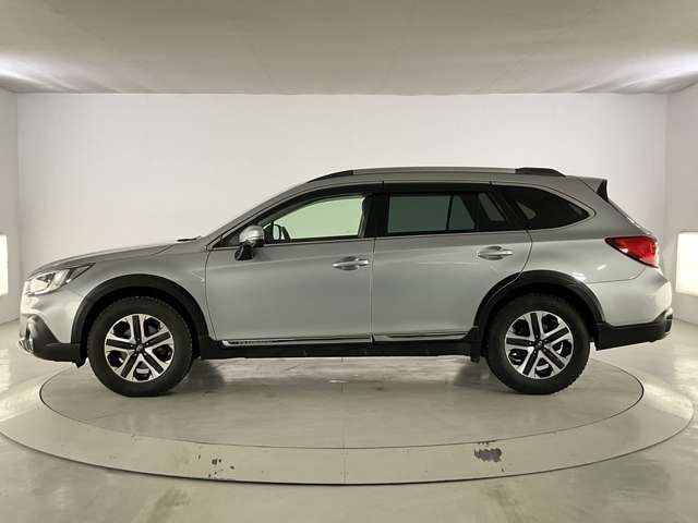 LEGACY OUTBACK