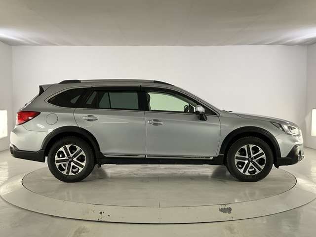LEGACY OUTBACK