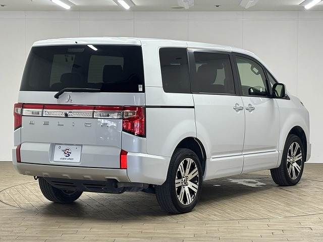 DELICA D:5 4WD