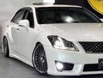CROWN sedan