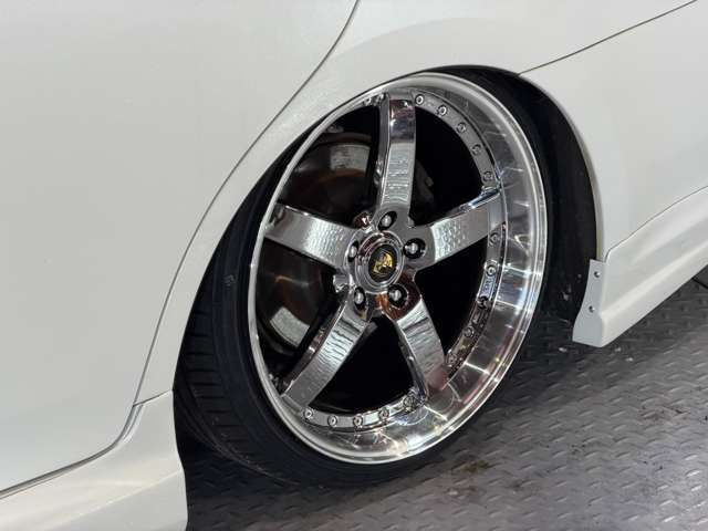 CROWN sedan