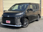 VOXY HYBRID 4WD