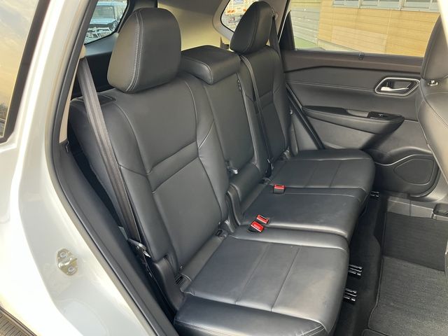 X-TRAIL HYBRID 4WD