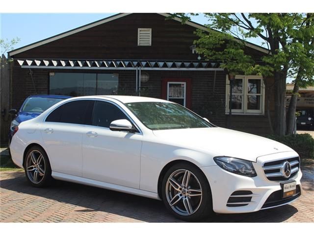 MERCEDES BENZ E-Class sedan