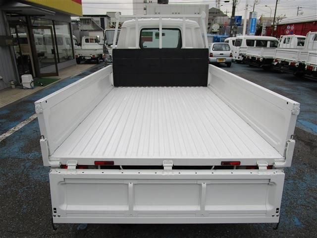 BONGO truck 2WD