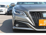 CROWN sedan hybrid