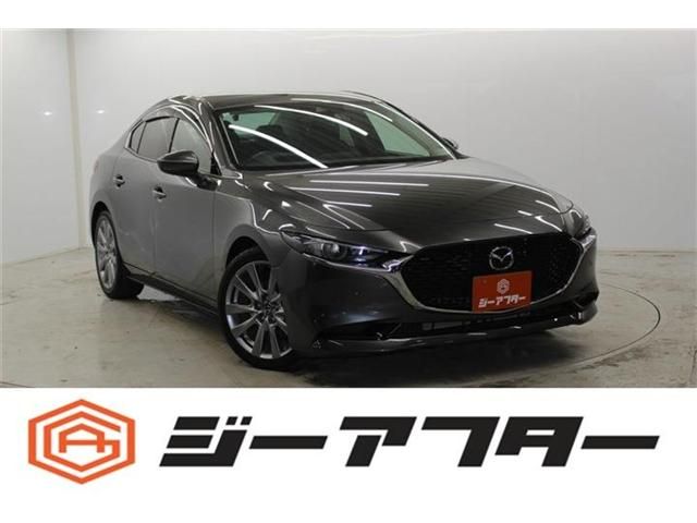 MAZDA3 SEDAN