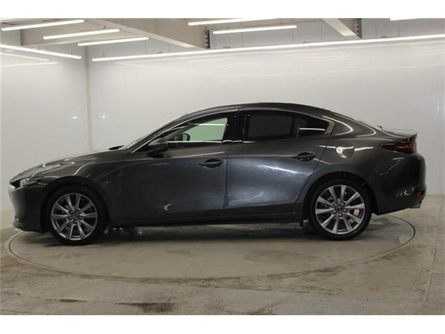 MAZDA3 SEDAN