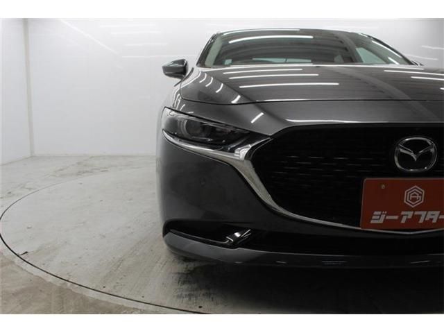 MAZDA3 SEDAN