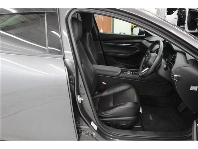 MAZDA3 SEDAN