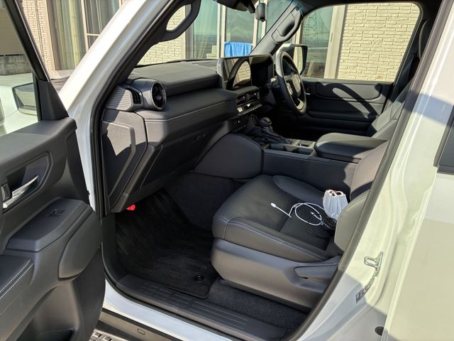 LANDCRUISER 250