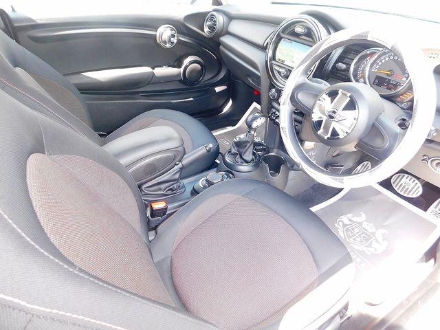 BMW MINI ONE