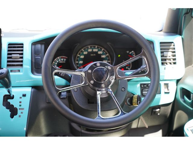 HIACE van 2WD