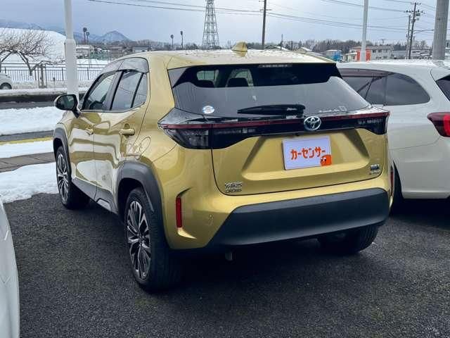 YARIS CROSS HYBRID
