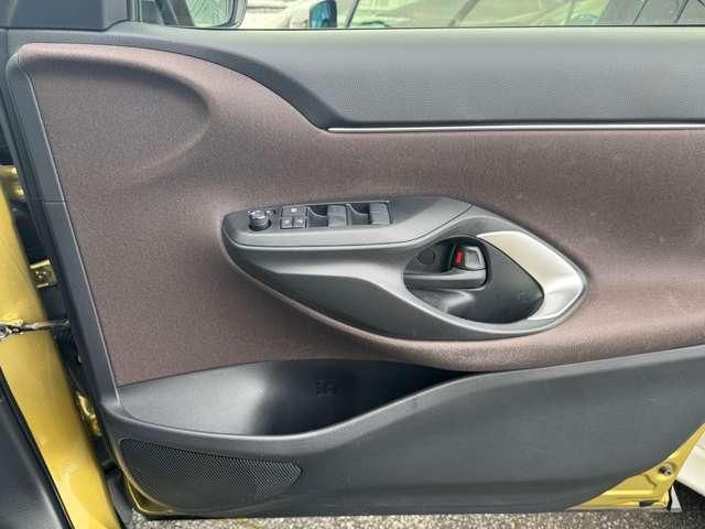 YARIS CROSS HYBRID