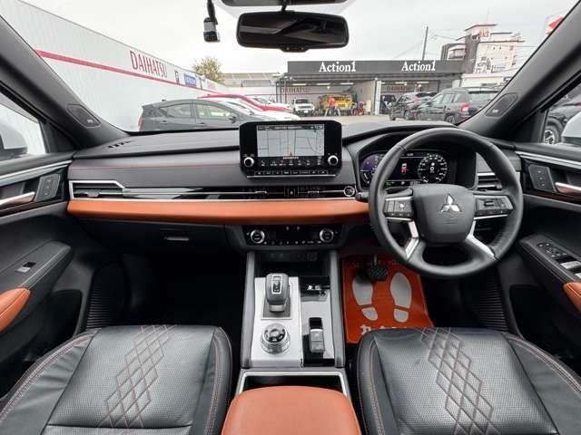 OUTLANDER PHEV