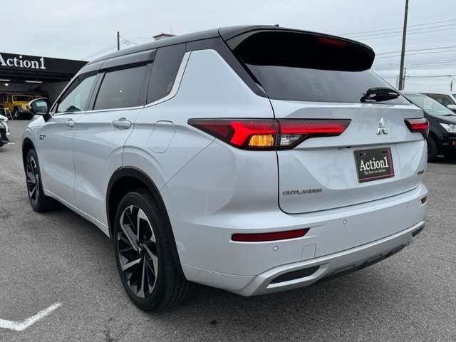 OUTLANDER PHEV
