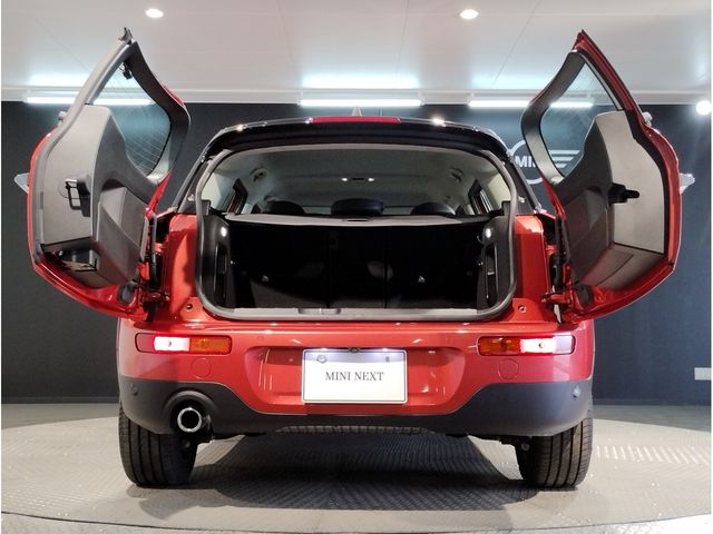 MINI COOPER CLUBMAN