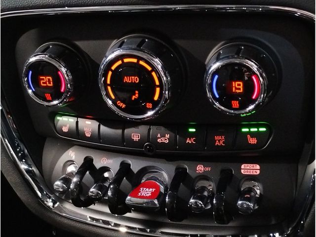 MINI COOPER CLUBMAN