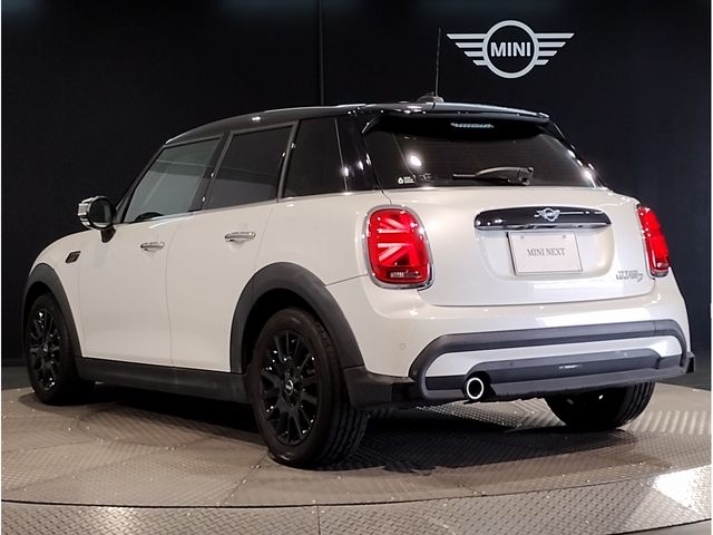 MINI COOPER D 5DOOR
