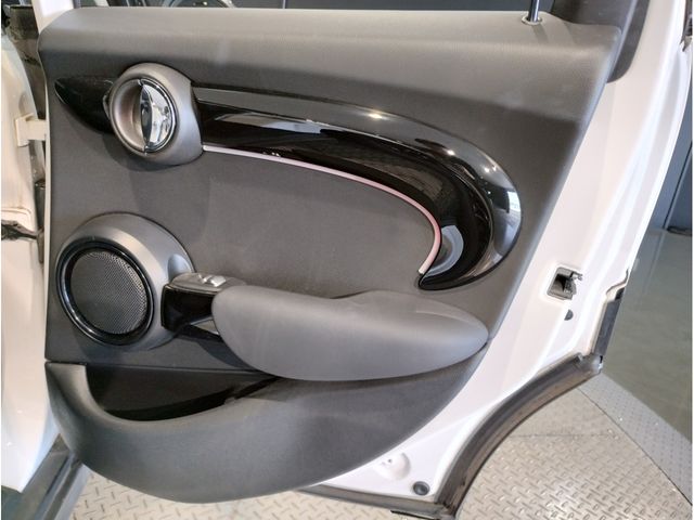 MINI COOPER D 5DOOR