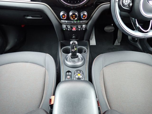 MINI COOPER D CROSSOVER