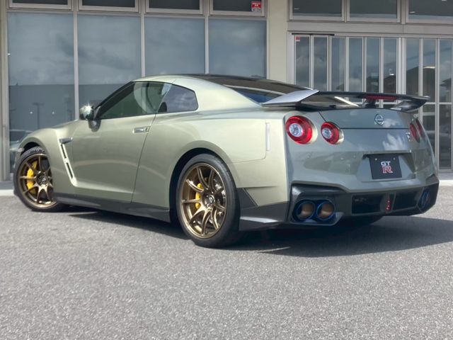 GT-R