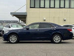 CROWN sedan hybrid