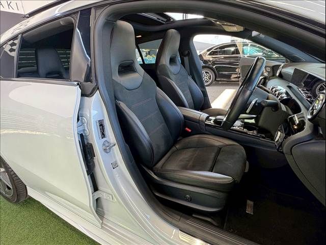 MERCEDES BENZ CLA Shooting Brake