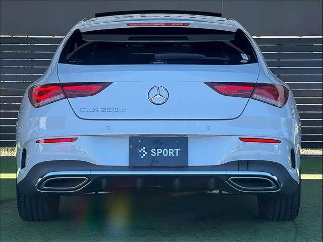 MERCEDES BENZ CLA Shooting Brake